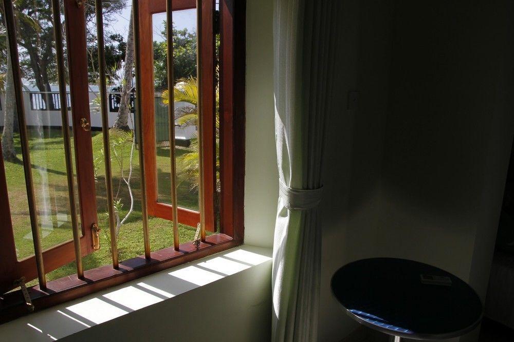 Acquabey Surf Villa Matara Ngoại thất bức ảnh