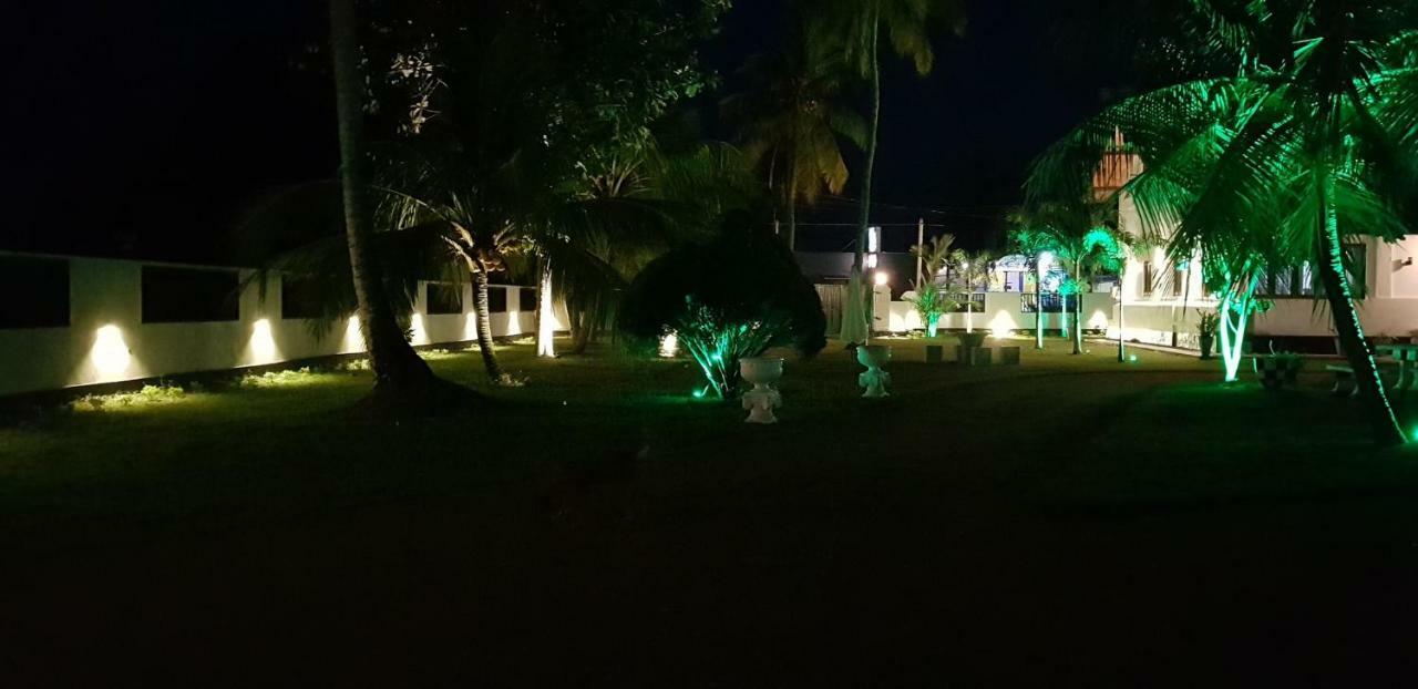 Acquabey Surf Villa Matara Ngoại thất bức ảnh